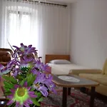 Lägenhet Drita